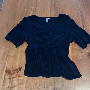 Euc large black peplum style lightweight top